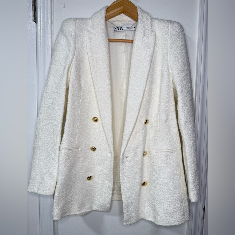 White Zara boucle blazer with shoulder pads and gold buttons, size medium